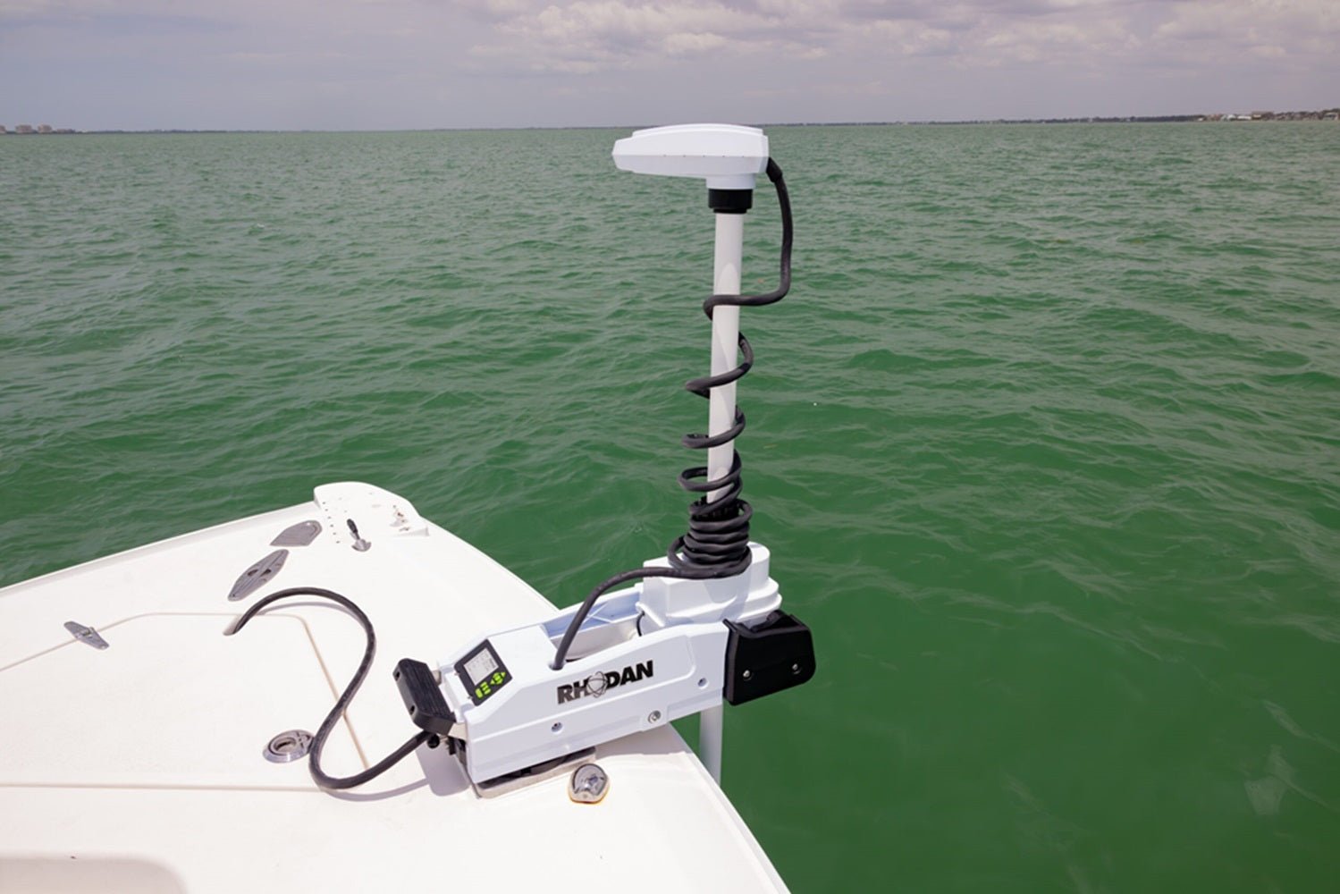 1015594-rhodan-g5-white-36v-84in-trolling-motor-0.jpg RHODAN G5 White 36v 84in Trolling Motor - Image 1